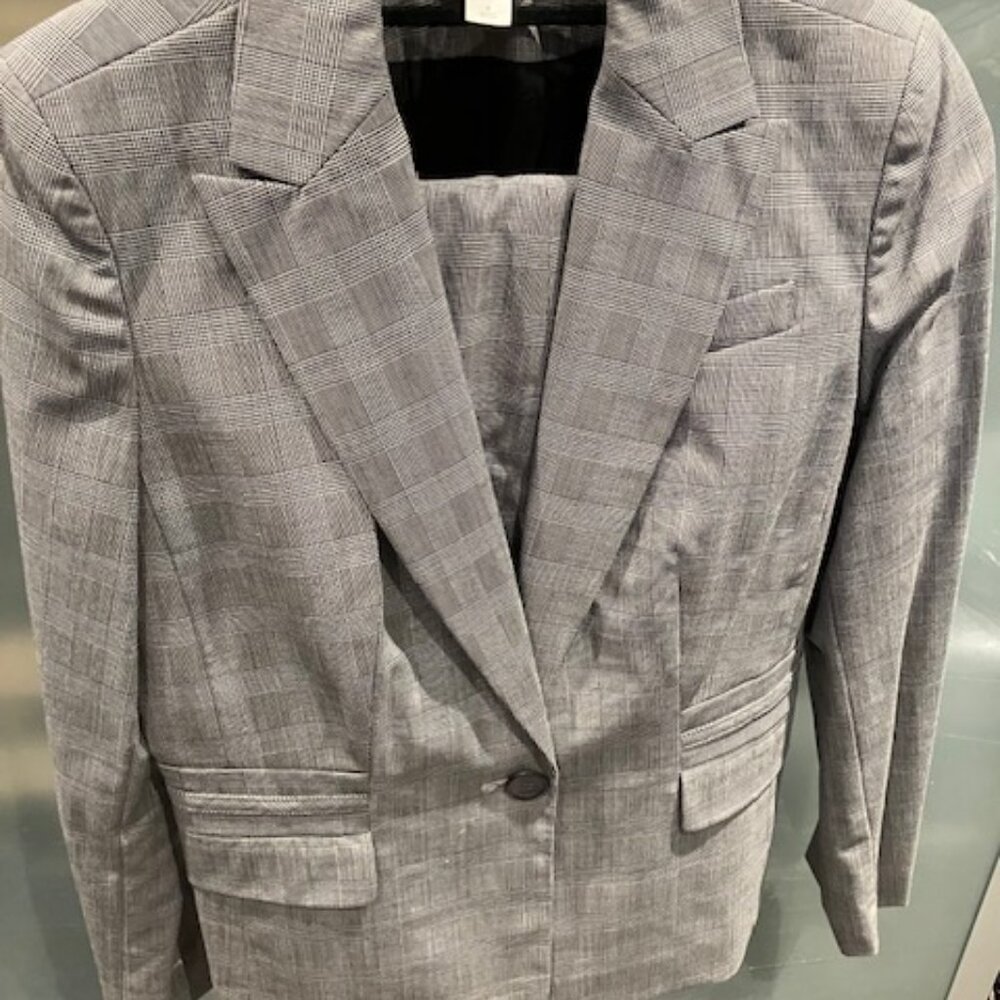 AnnTaylor Loft - Grey Plaid Pant suit- Lined size 10